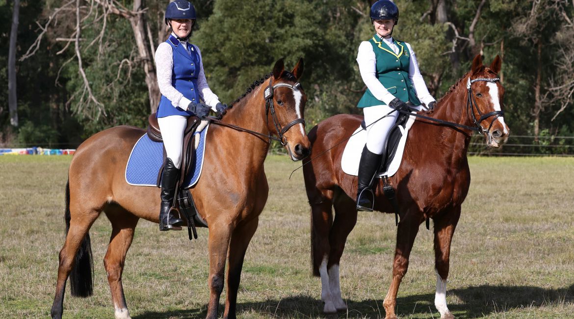 L-R Fee and Dolly - Emma and James - Samuel Noakes Photographics